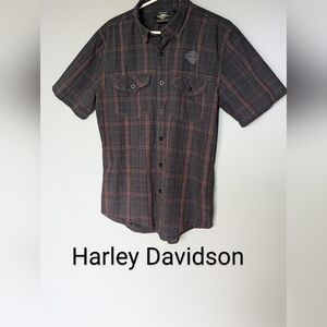 Harley-Davidson Motorclothes button down shirt. Cotton. Short Sleeves. EUC.